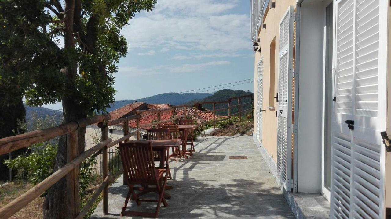 Colpi Di Timone B&B Finale Ligure Bagian luar foto